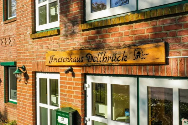 Friesenhaus Dellbrück_Bilder Webseite_Bewohner_1920x1080-eingangsbereich